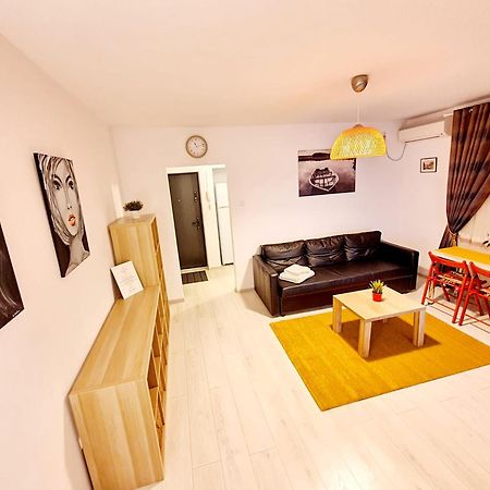 Downtown, Ideal For Longer Stays, Family Friendly Apartment - Nb73A Bukareszt Zewnętrze zdjęcie